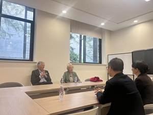 6d935a8e580279b79fe4c5abbbd47f19